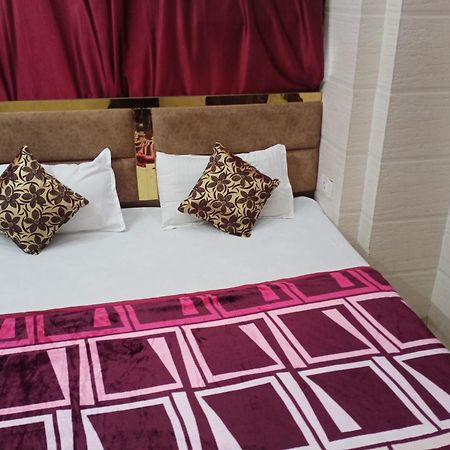 أمريتسار Arora Guest House المظهر الخارجي الصورة