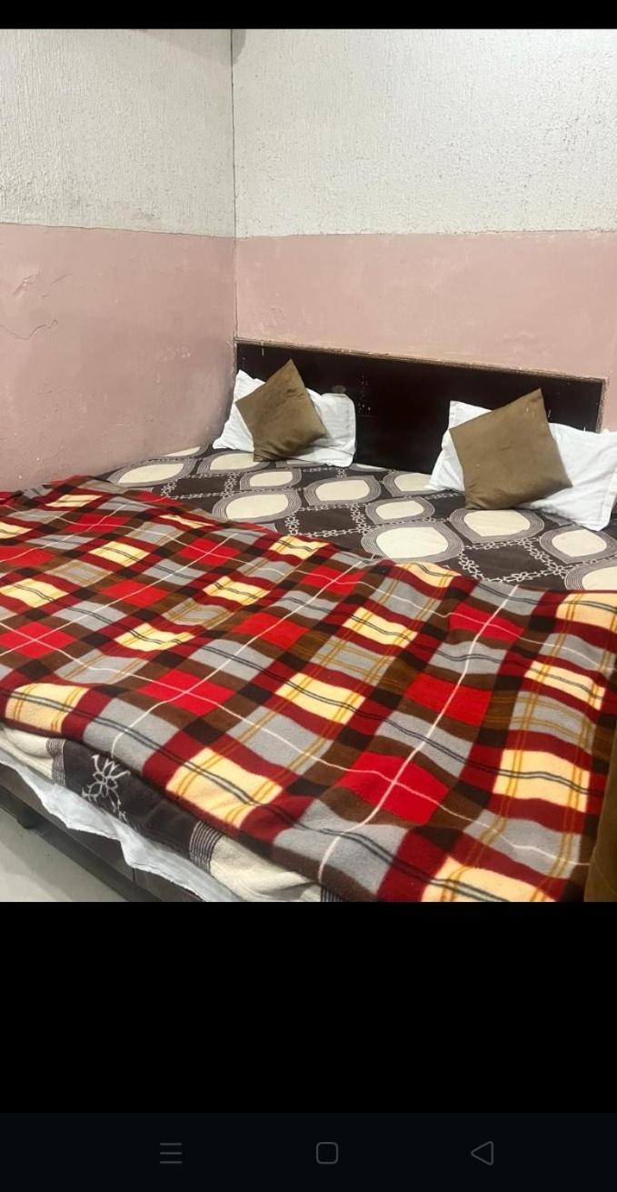 أمريتسار Arora Guest House المظهر الخارجي الصورة