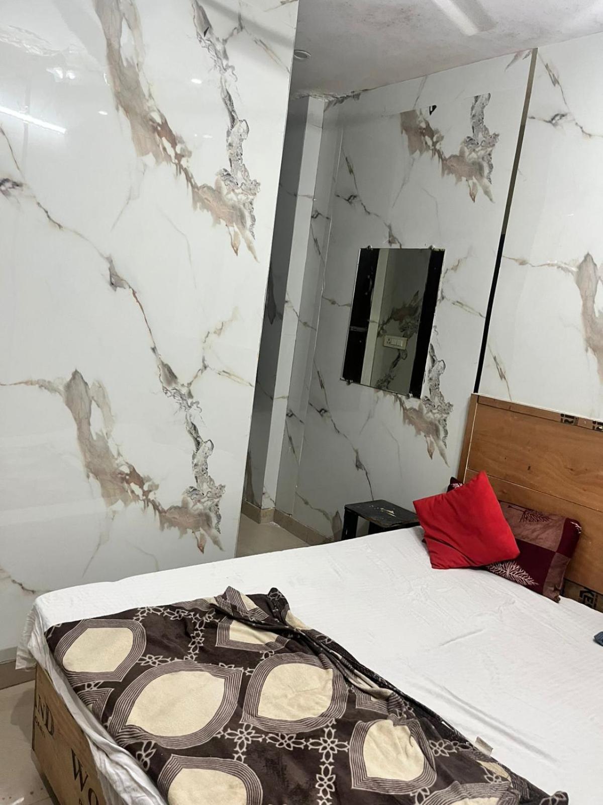 أمريتسار Arora Guest House المظهر الخارجي الصورة